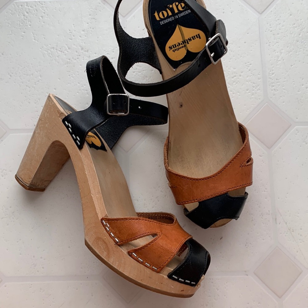 Swedish Hasbeens Clogs. Size 7